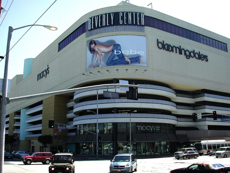 1200px Beverly Center Exterior 1 768x576
