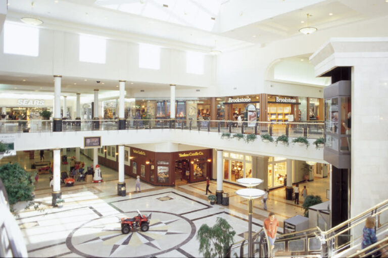 Crabtree Valley Mall 7ac83be6 e49d cc59 6f4e76fa6858b7c4 1 768x511