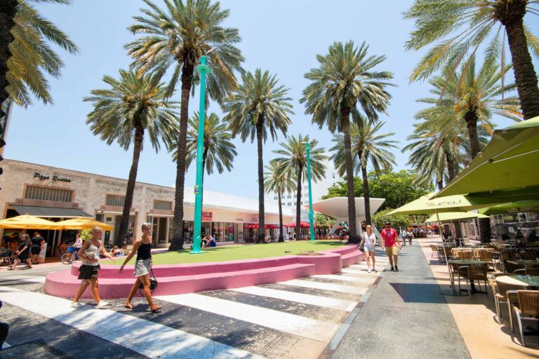 Shopping In South Beach Miami Lincoln Road Mall 1 768x512